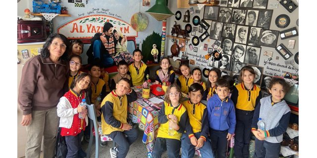 Minik Ellerden Geri Dönüşüme Destek: 2/A'dan Atölye Ziyareti
