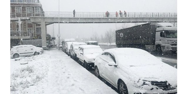 Doğu Karadeniz'de Kuvvetli Yağış ve Kar Alarmı: 5 İl İçin Kritik Uyarı